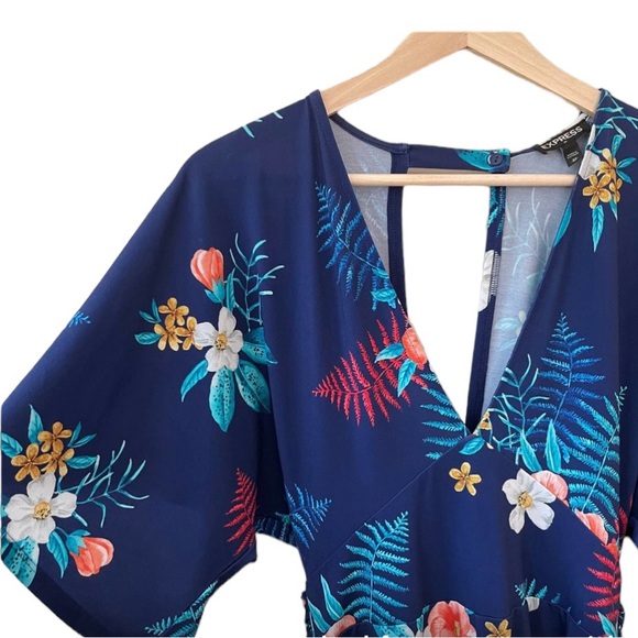 Floral Romper - Picture 4 of 7